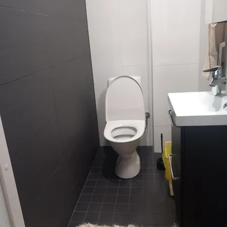 Apartment Penthouse-tasokas Moderni Kaupunki Huoneisto Huipulla -iso Jacuzzi Omalla Kattoterassilla - Aurinkotuolit Ja Aurinko Odottaa Sinua - Huikea Maisema- - 10 Hloe - Free Parking Tampere