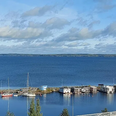 Apartment Penthouse-tasokas Moderni Kaupunki Huoneisto Huipulla -iso Jacuzzi Omalla Kattoterassilla - Aurinkotuolit Ja Aurinko Odottaa Sinua - Huikea Maisema- - 10 Hloe - Free Parking