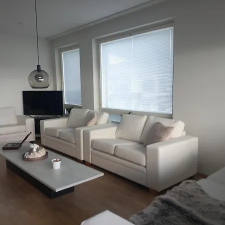 Penthouse-tasokas Moderni Kaupunki Huoneisto Huipulla -iso Jacuzzi Omalla Kattoterassilla - Aurinkotuolit Ja Aurinko Odottaa Sinua - Huikea Maisema- - 10 Hloe - Free Parking Apartment *